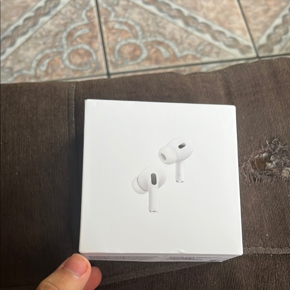 Apple AirPods Pro with Charging Case - White